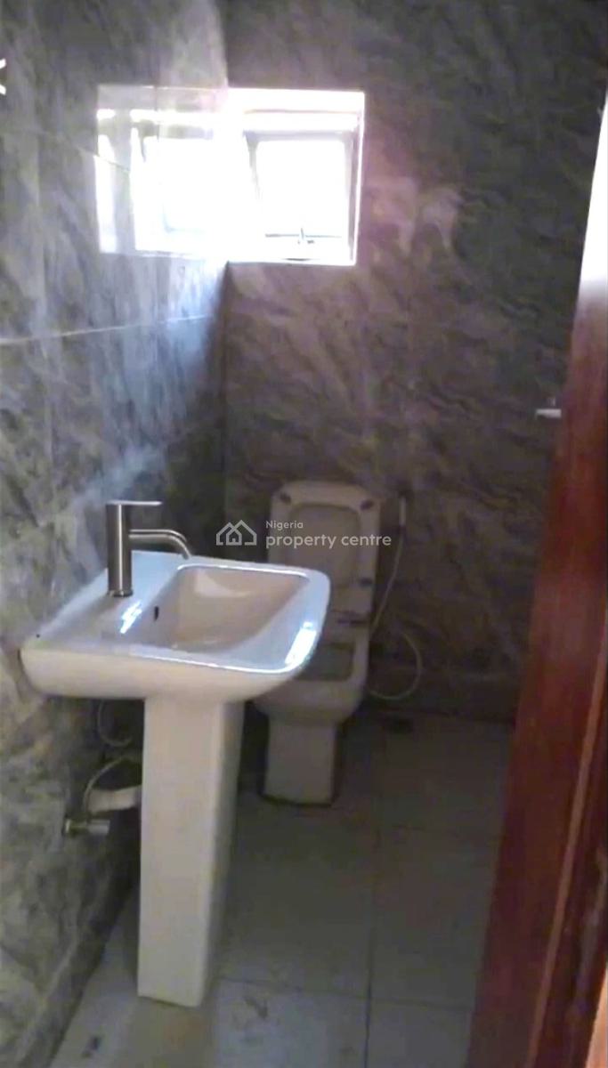 4 Bedrooms Terrace with Bq, Around Aduvie International School, Jabi, Abuja, Terraced Duplex for Rent