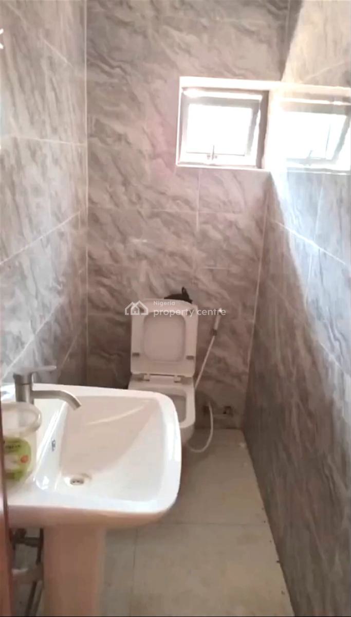 4 Bedrooms Terrace with Bq, Around Aduvie International School, Jabi, Abuja, Terraced Duplex for Rent