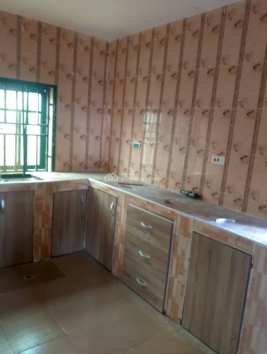 a 2 Bedroom Pop Standalone Apartment, Lucky Fiber Road, Ikorodu, Lagos, Flat / Apartment for Rent