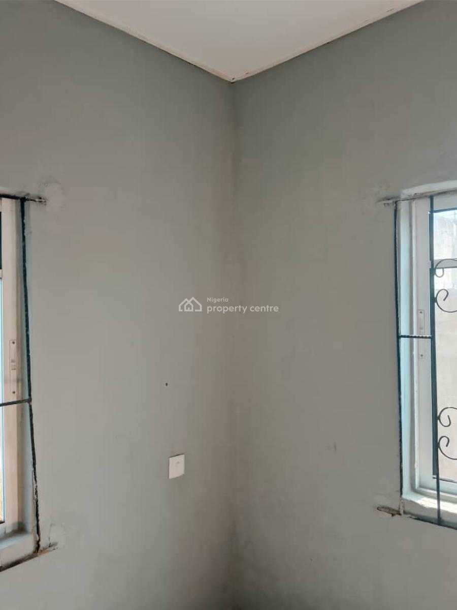 a Room and Parlor Self Contain, Lucky Fiber Road, Ikorodu, Lagos, Flat / Apartment for Rent