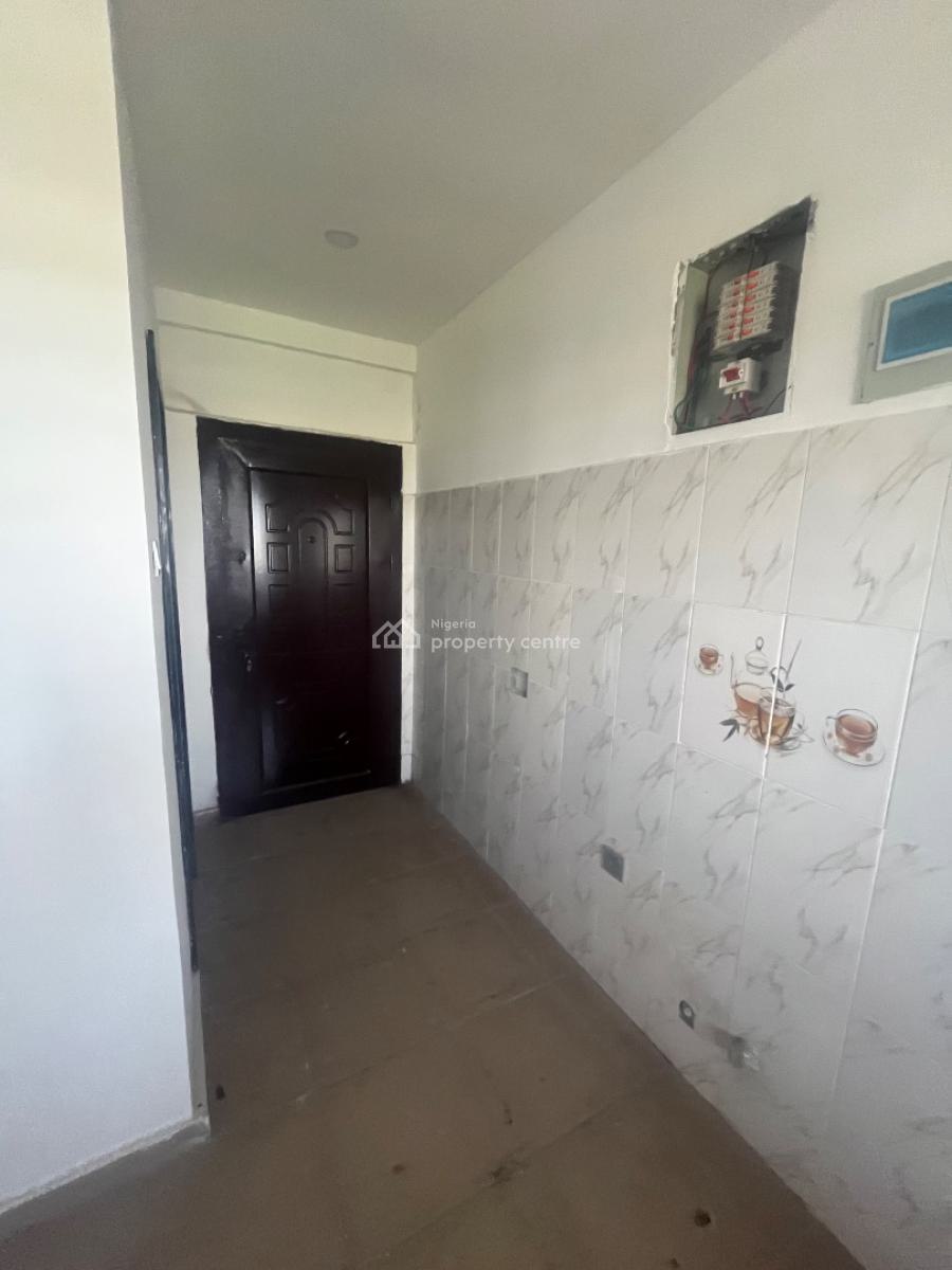 2bedroom Flat, Okun Ajah Estate, Okun-ajah, Ajah, Lagos, Flat / Apartment for Rent