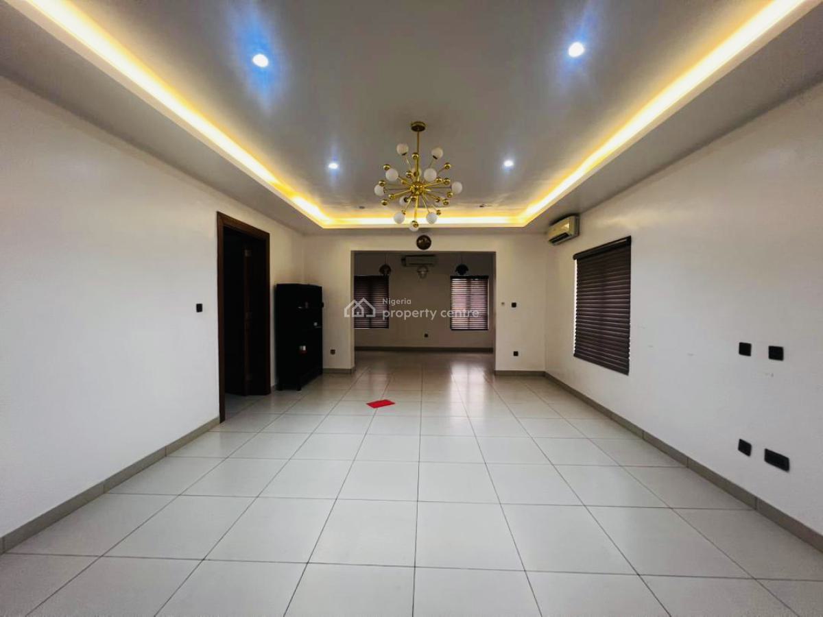 Exquisite 3 Bedroom Apartment, Lekki Phase 1, Lekki, Lagos, Flat / Apartment for Rent