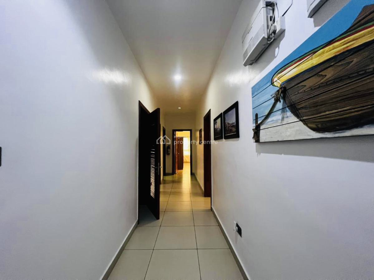Exquisite 3 Bedroom Apartment, Lekki Phase 1, Lekki, Lagos, Flat / Apartment for Rent