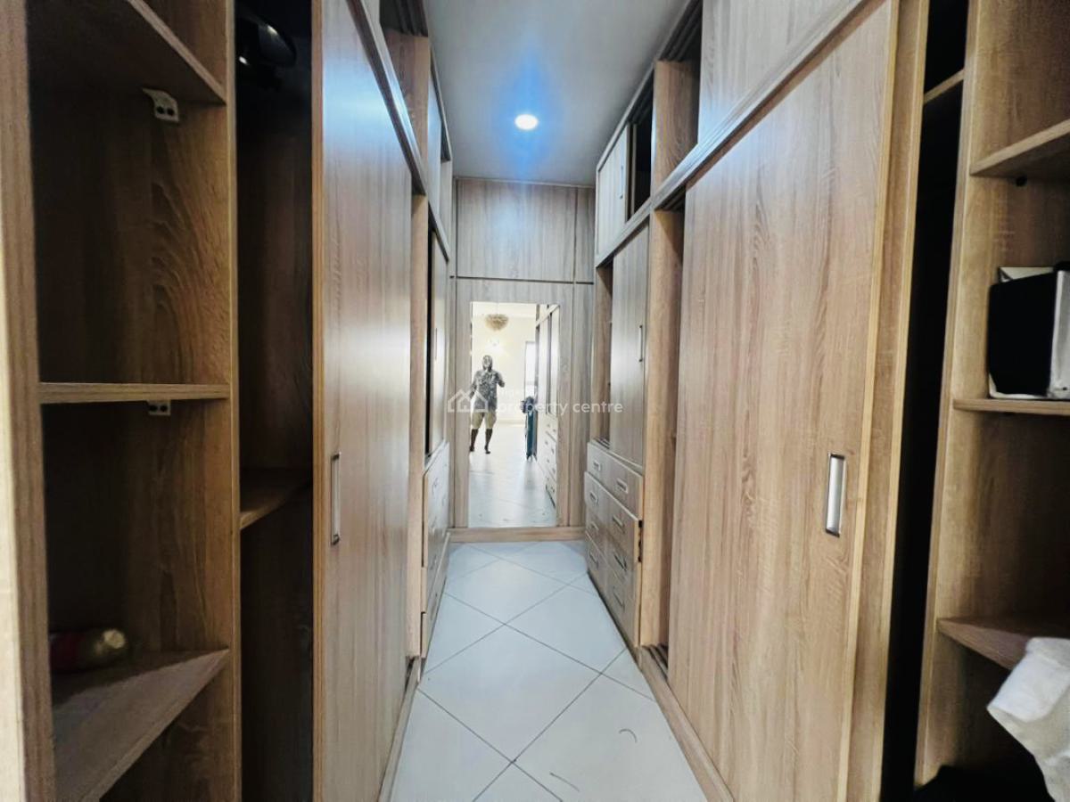 Exquisite 3 Bedroom Apartment, Lekki Phase 1, Lekki, Lagos, Flat / Apartment for Rent