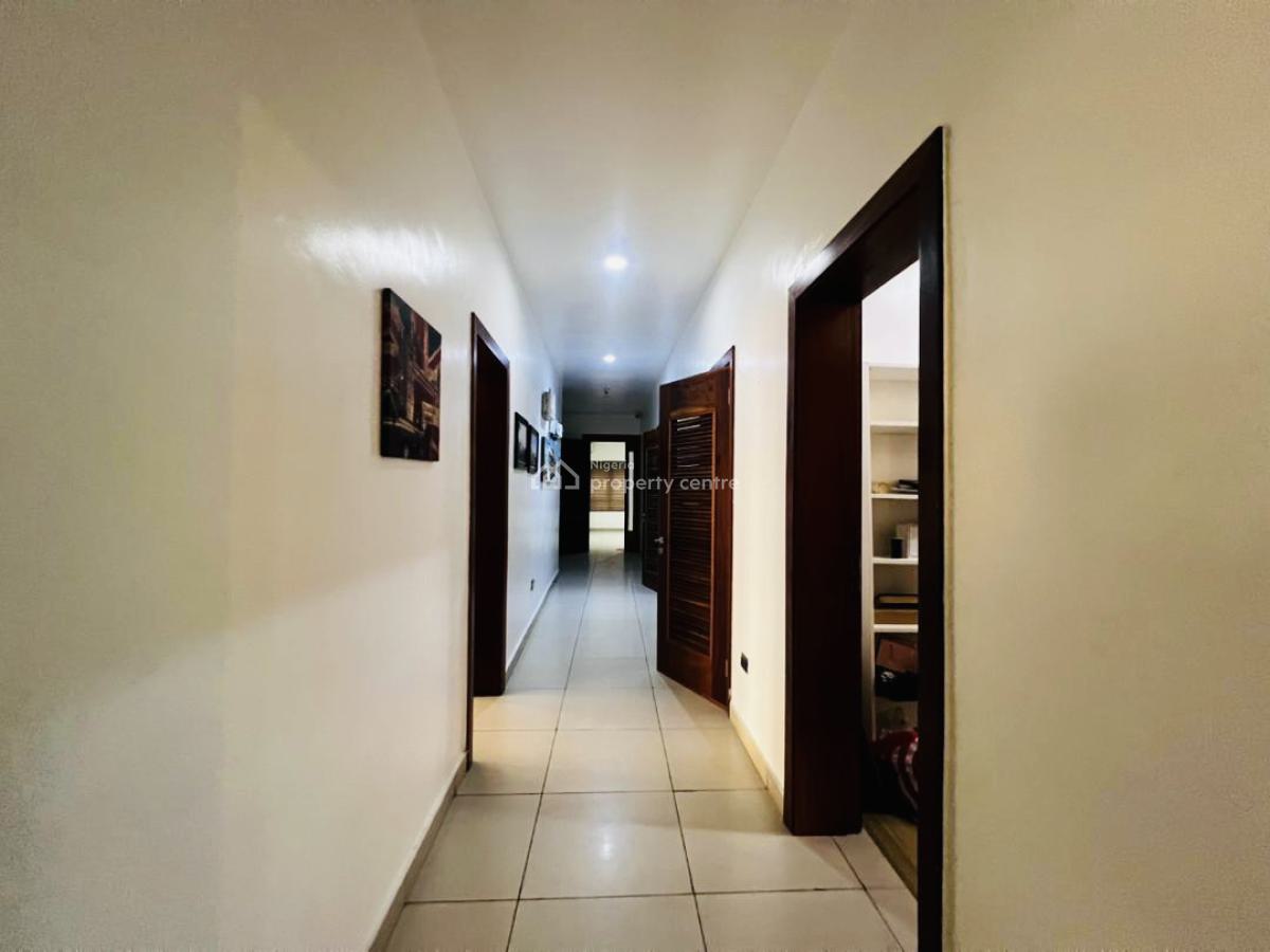 Exquisite 3 Bedroom Apartment, Lekki Phase 1, Lekki, Lagos, Flat / Apartment for Rent