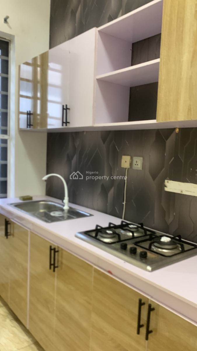 Luxury and Fully Serviced Single Bedroom Studio Apartment Upstairs, Spring Bay Estate Orchid Road Lekki, Lekki Expressway, Lekki, Lagos, Self Contain (single Rooms) for Rent