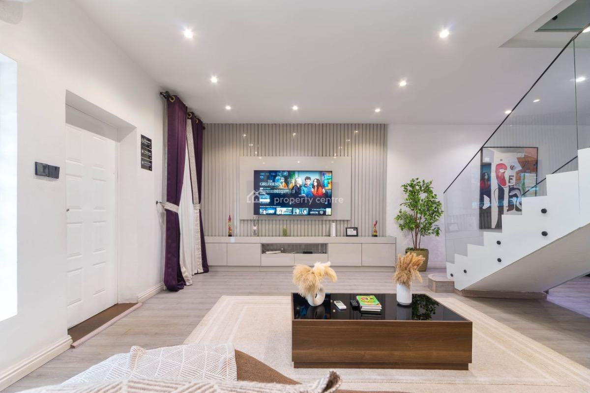 Luxury Three Bedroom with Swimming Pool, Lekki Phase 1, Lekki, Lagos, Flat / Apartment Short Let
