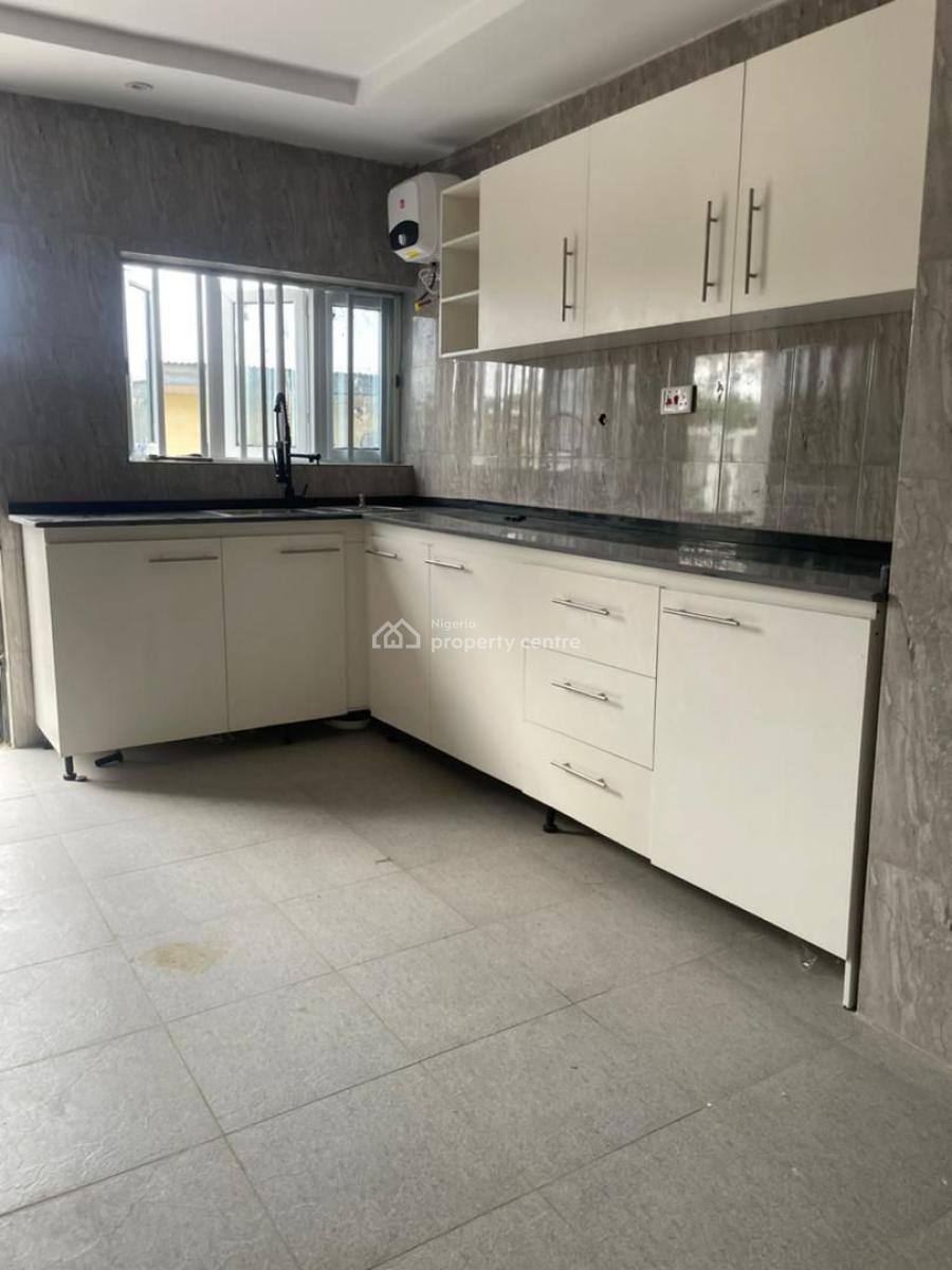Newly Built 3bedroom Apartment with Modern Facilities, Adeyi,old Bodija Estate Ibadan, Ibadan, Oyo, Flat / Apartment for Rent