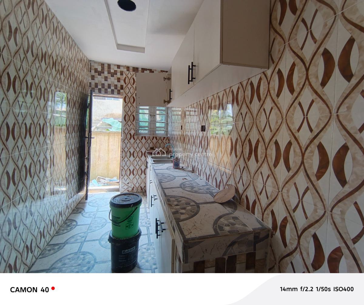 2 Bedroom Flat, Elepe Ijede Road, Ikorodu, Lagos, Flat / Apartment for Rent