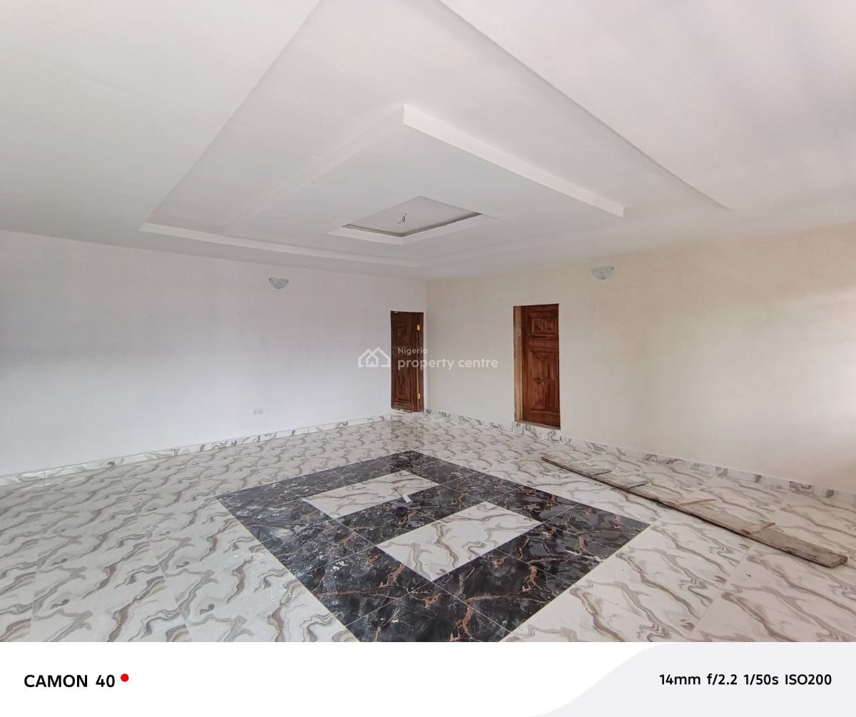 2 Bedroom Flat, Elepe Ijede Road, Ikorodu, Lagos, Flat / Apartment for Rent