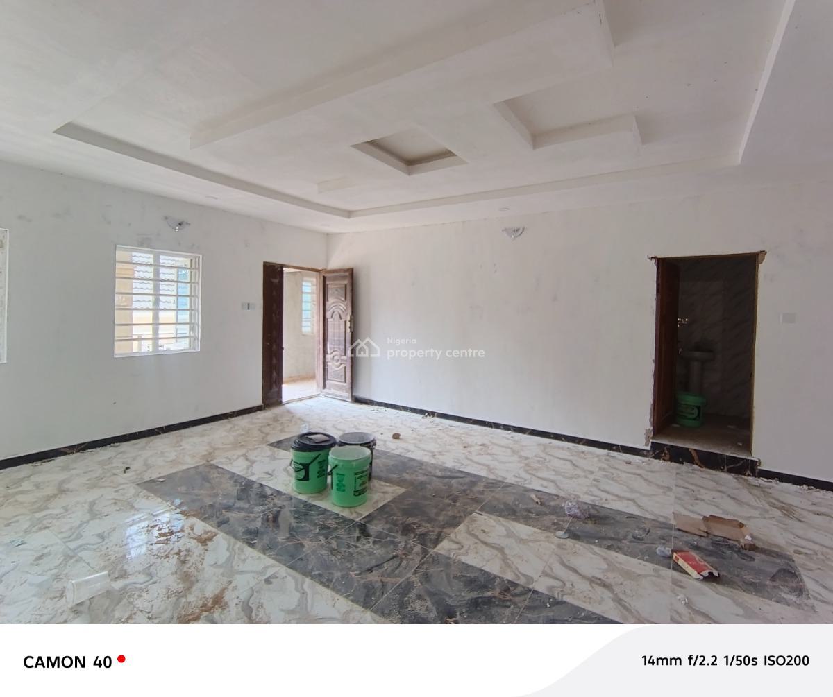 2 Bedroom Flat, Elepe Ijede Road, Ikorodu, Lagos, Flat / Apartment for Rent