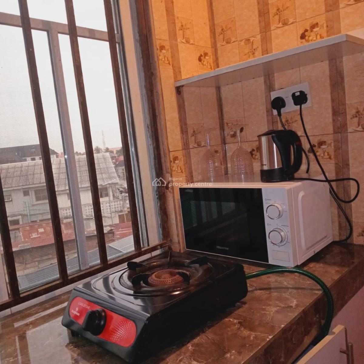 Cosy Studio, Onigbongbo, Maryland, Lagos, Self Contain (single Rooms) Short Let
