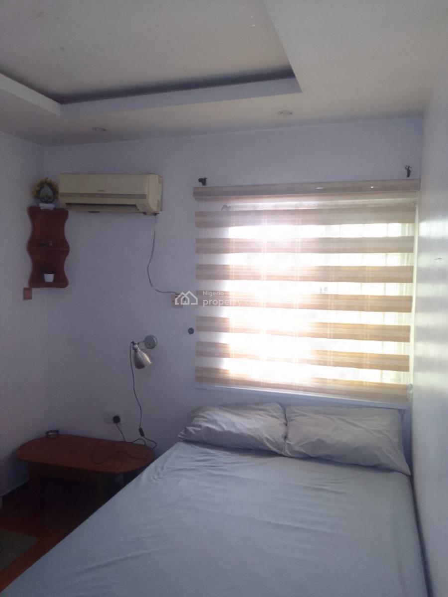 Cozy Studio, Onigbongbo, Maryland, Lagos, Self Contain (single Rooms) Short Let