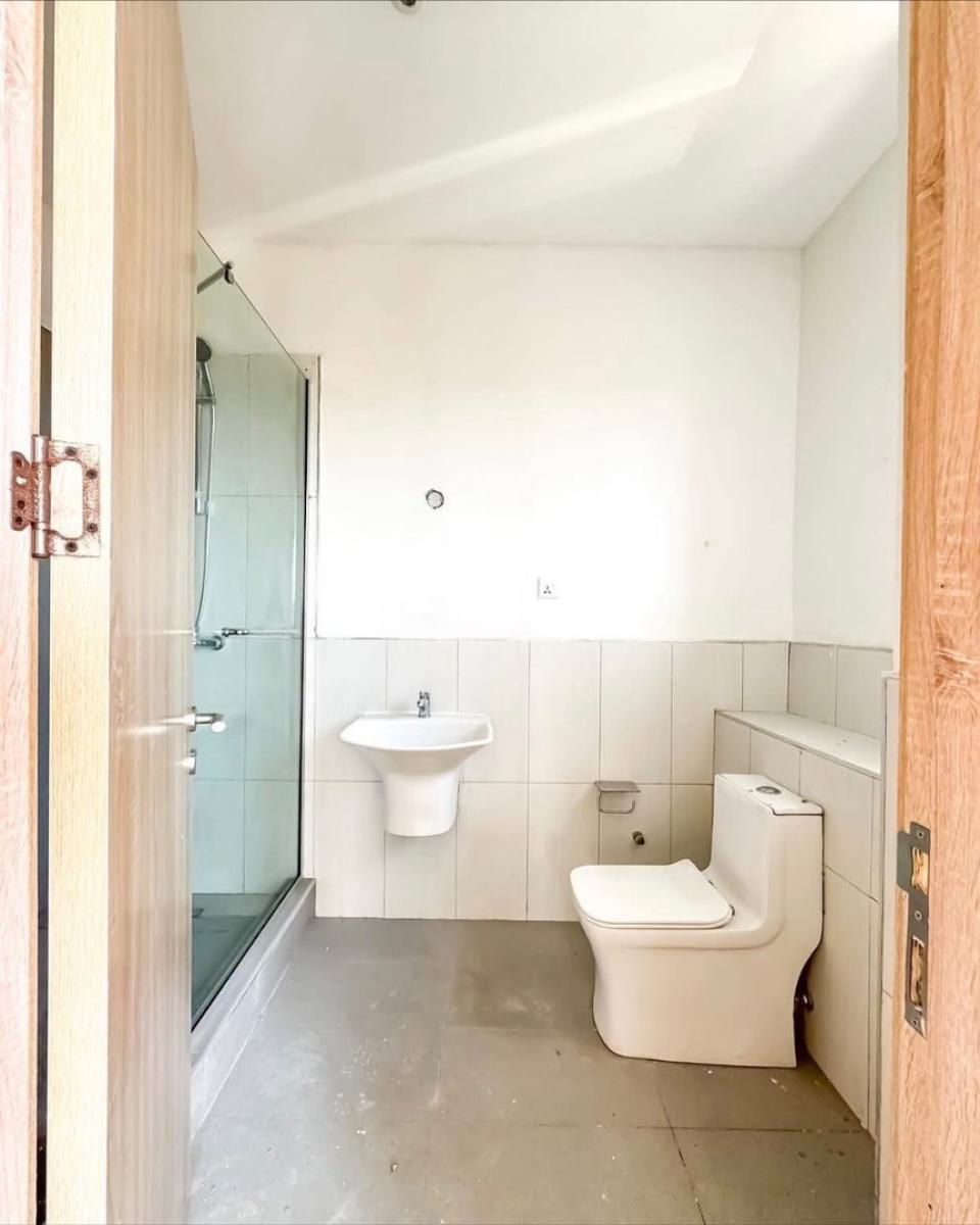 3 Bedrooms Spacious Apartment, Lekki Phase 1, Lekki, Lagos, Flat / Apartment for Sale