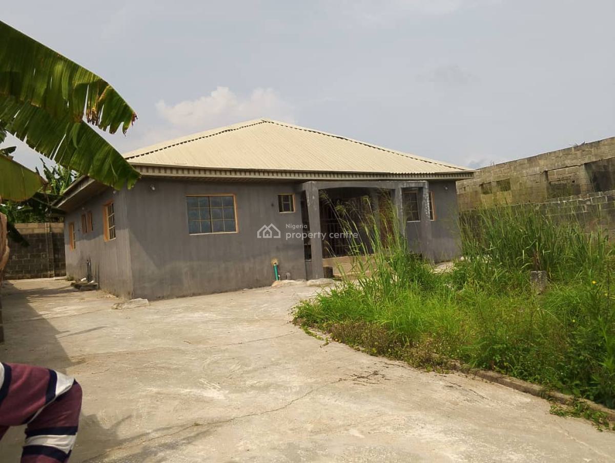 Standard 3 Bedroom Flat All Rooms En-suite  with Enough Space, Lajo, Igbogbo, Ikorodu, Lagos, House for Sale