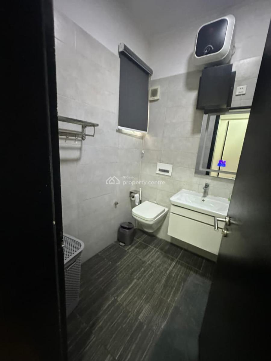 Beautiful 4bedroom Apartment, Lekki Phase 1, Lekki, Lagos, Flat / Apartment Short Let
