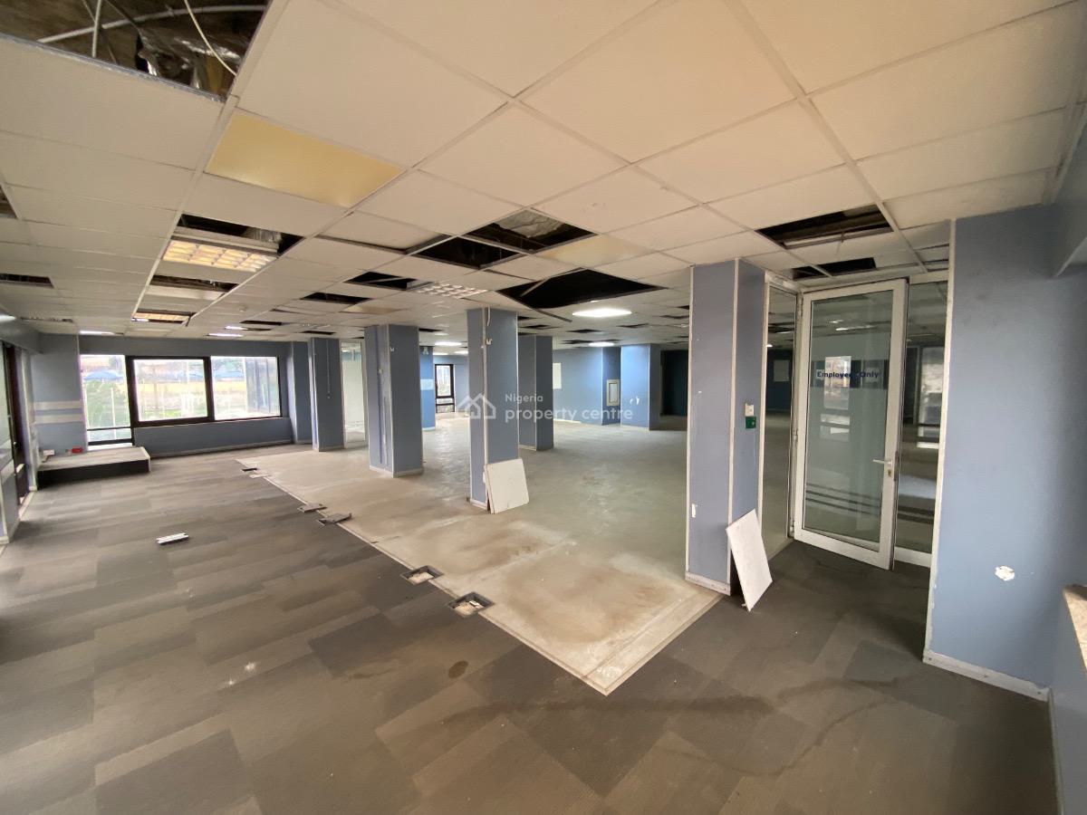a Fully Service 570sqm Open Plan Office Space, Bank Anthony Way Ikeja Lagos, Ikeja, Lagos, Office Space for Rent