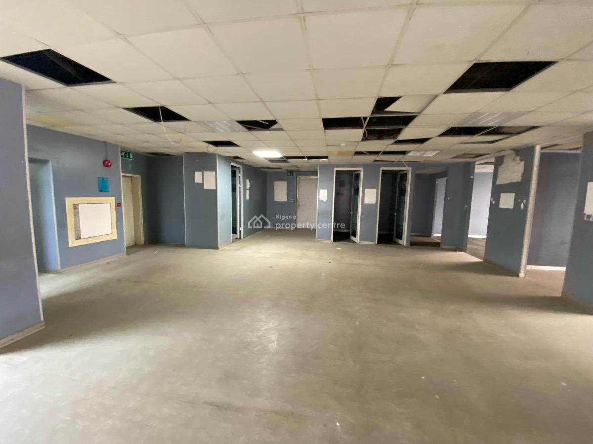 a Fully Service 570sqm Open Plan Office Space, Bank Anthony Way Ikeja Lagos, Ikeja, Lagos, Office Space for Rent