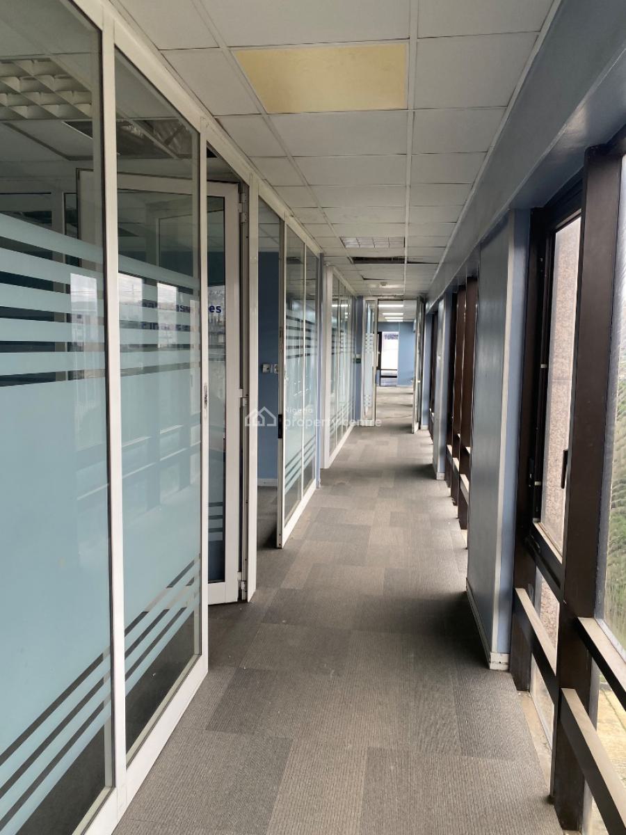 a Fully Service 570sqm Open Plan Office Space, Bank Anthony Way Ikeja Lagos, Ikeja, Lagos, Office Space for Rent