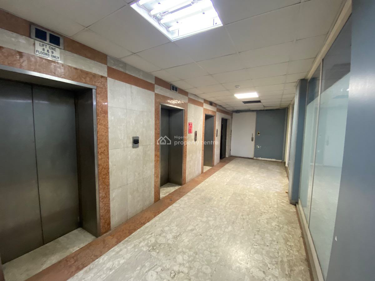 a Fully Service 570sqm Open Plan Office Space, Bank Anthony Way Ikeja Lagos, Ikeja, Lagos, Office Space for Rent