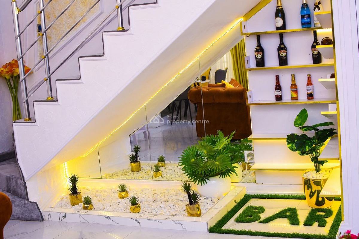 Luxury 4 Bedroom Duplex, Orchid Road, Lekki, Lagos, Flat / Apartment Short Let