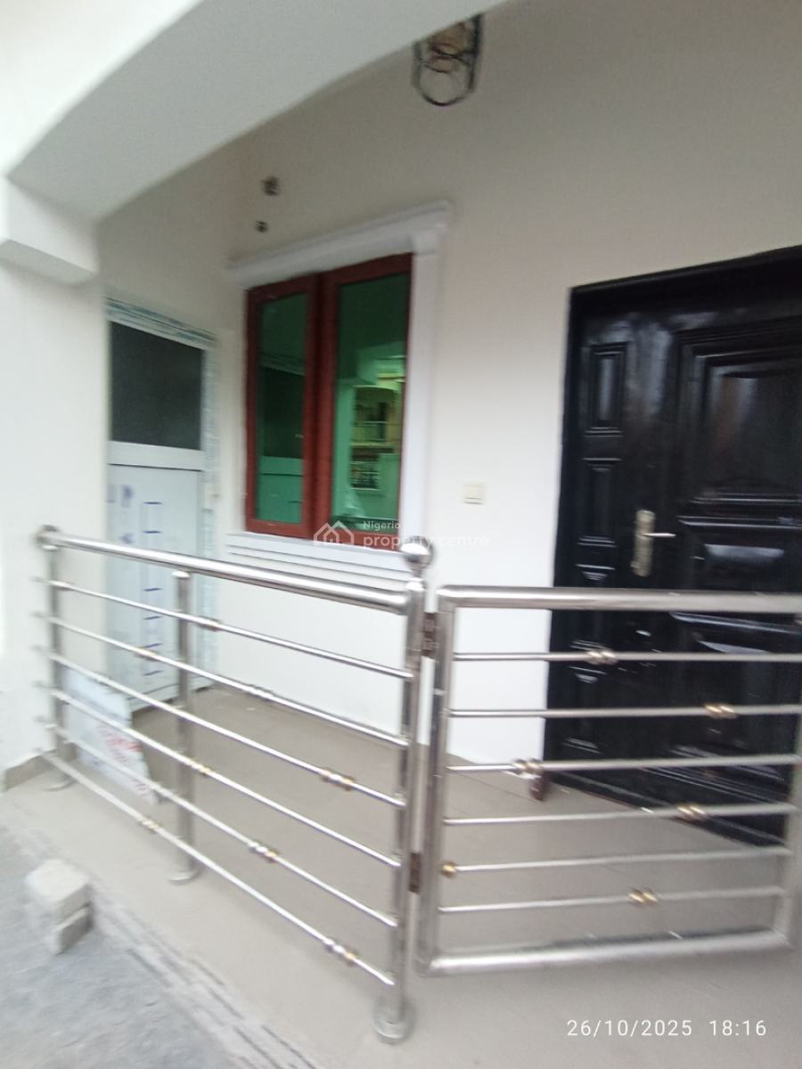 Three Bedrooms Flat, Greenfield Estate, Ago Palace, Isolo, Lagos, Flat / Apartment for Rent