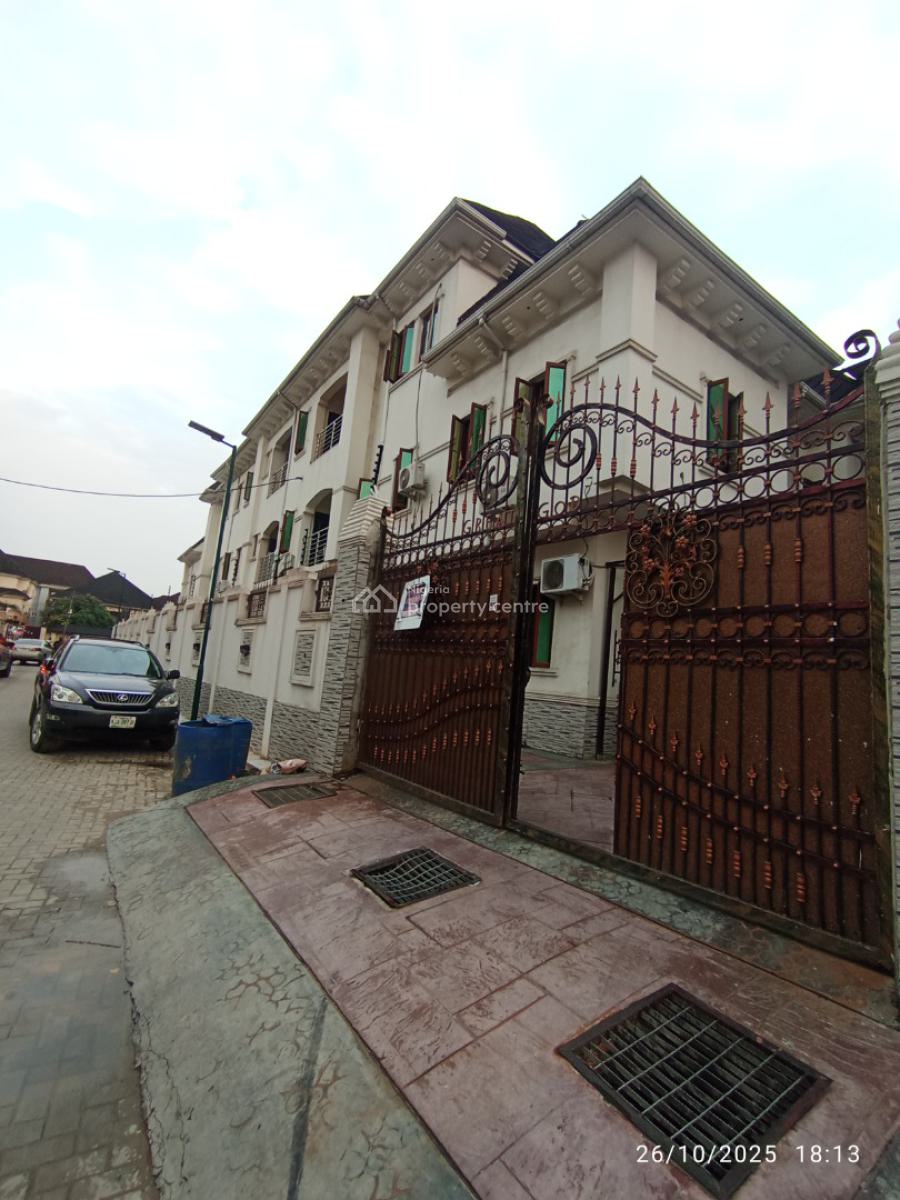 Three Bedrooms Flat, Greenfield Estate, Ago Palace, Isolo, Lagos, Flat / Apartment for Rent