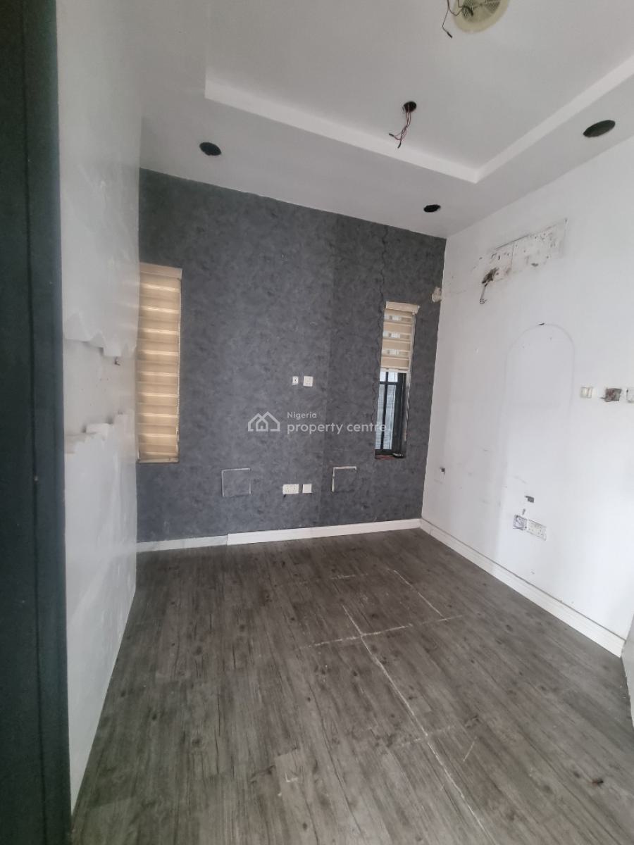 Standard and Very Okay Mini Flat, 6, Muritala Eletu Osapa London, Lekki, Lagos, Flat / Apartment for Rent