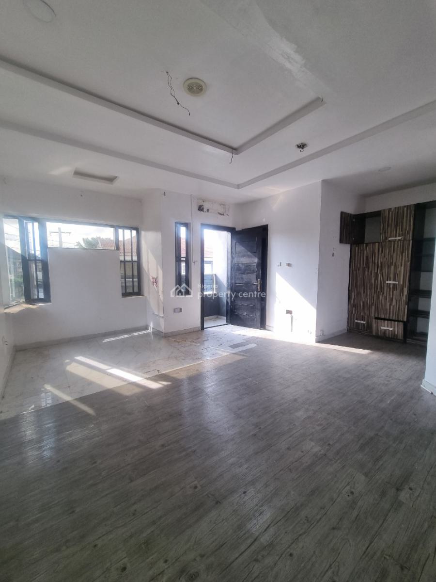 Standard and Very Okay Mini Flat, 6, Muritala Eletu Osapa London, Lekki, Lagos, Flat / Apartment for Rent