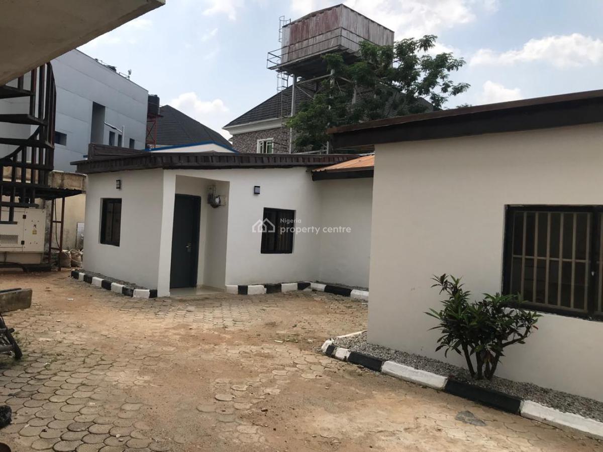 Well Refurbished 2 Bedroom En-suite Bungalow , Perfect for Just Office, Wuse2, Wuse 2, Abuja, Detached Bungalow for Rent