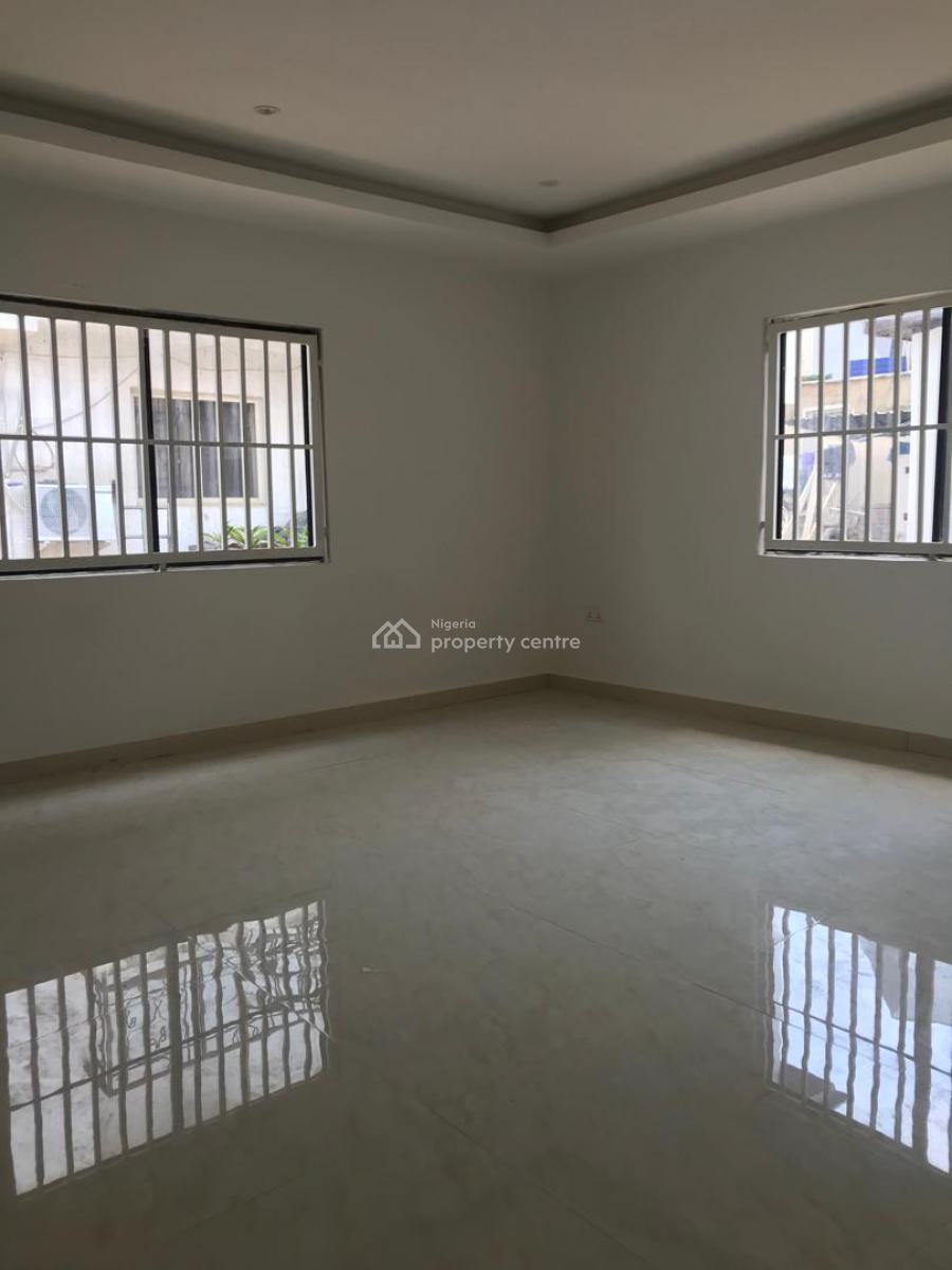 Well Refurbished 2 Bedroom En-suite Bungalow , Perfect for Just Office, Wuse2, Wuse 2, Abuja, Detached Bungalow for Rent