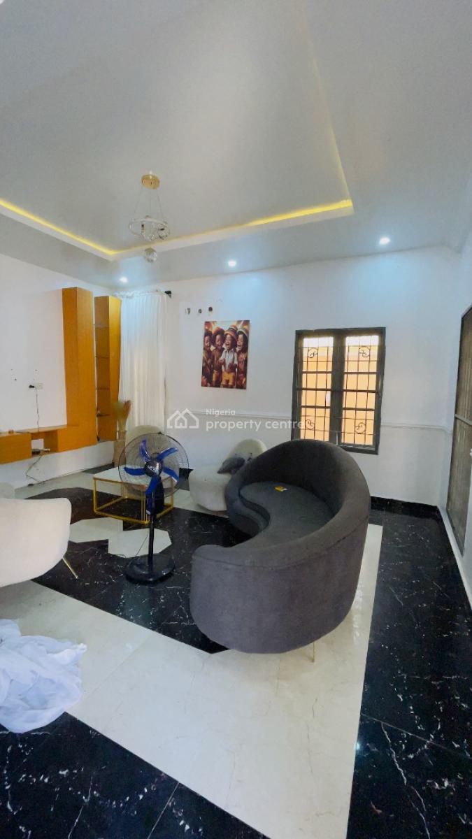 Spacious Miniflat with Guest Toilet., Bera Estate, Osapa, Lekki, Lagos, Mini Flat (room and Parlour) for Rent