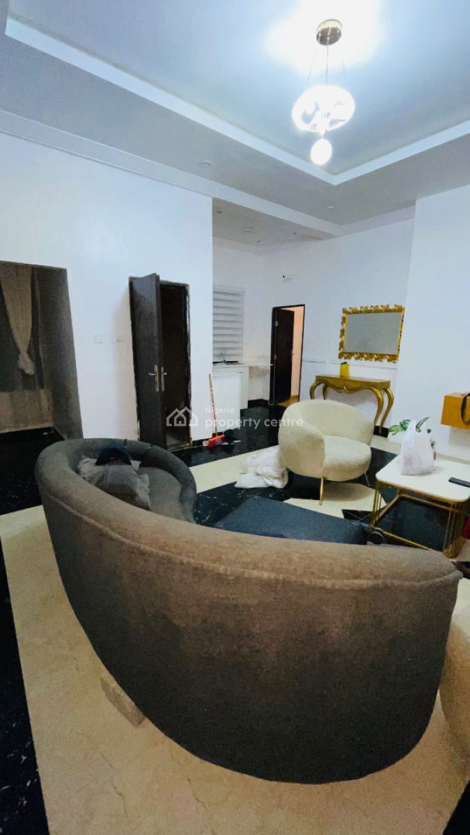 Spacious Miniflat with Guest Toilet., Bera Estate, Osapa, Lekki, Lagos, Mini Flat (room and Parlour) for Rent