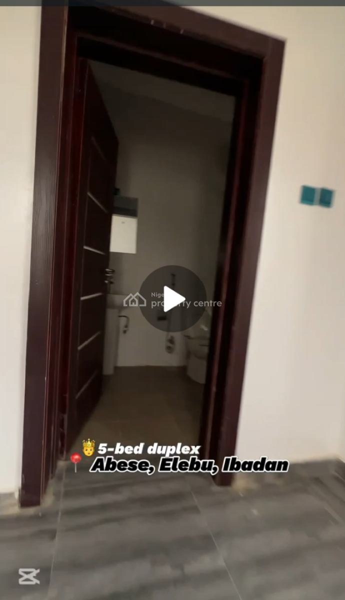 Standard 5 Bedroom Duplex at Abese Elebu Oluyole Extension Ibadan, Abese Elebu Oluyole Extension Ibadan, Oluyole, Oyo, Detached Duplex for Sale