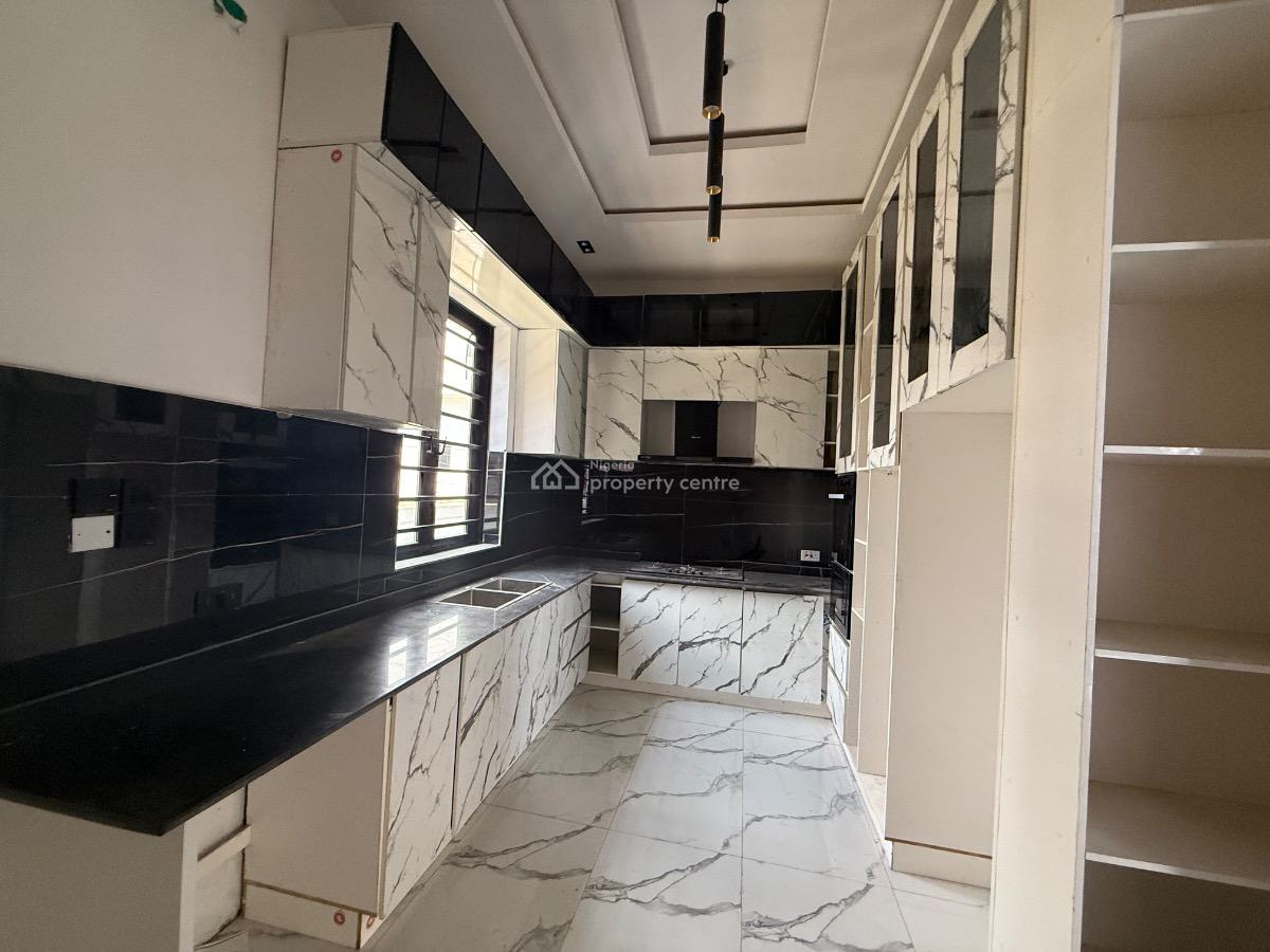 4 Bedroom Fully Detached Duplex with Bq for Distress, Captain’s Court Estate/lekki Palm City Estate, Ajah, Lagos, Detached Duplex for Sale