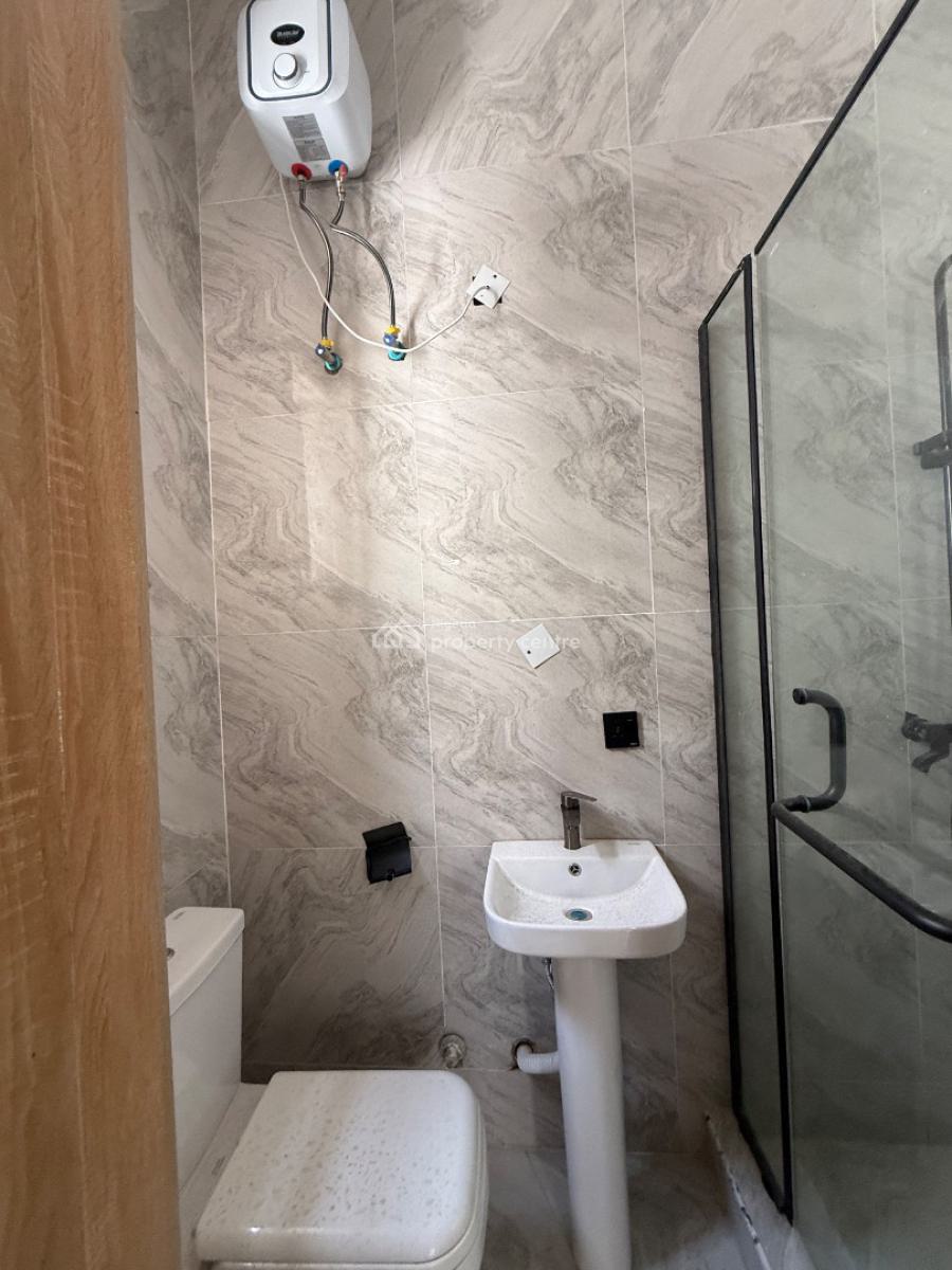4 Bedroom Fully Detached Duplex with Bq for Distress, Captain’s Court Estate/lekki Palm City Estate, Ajah, Lagos, Detached Duplex for Sale