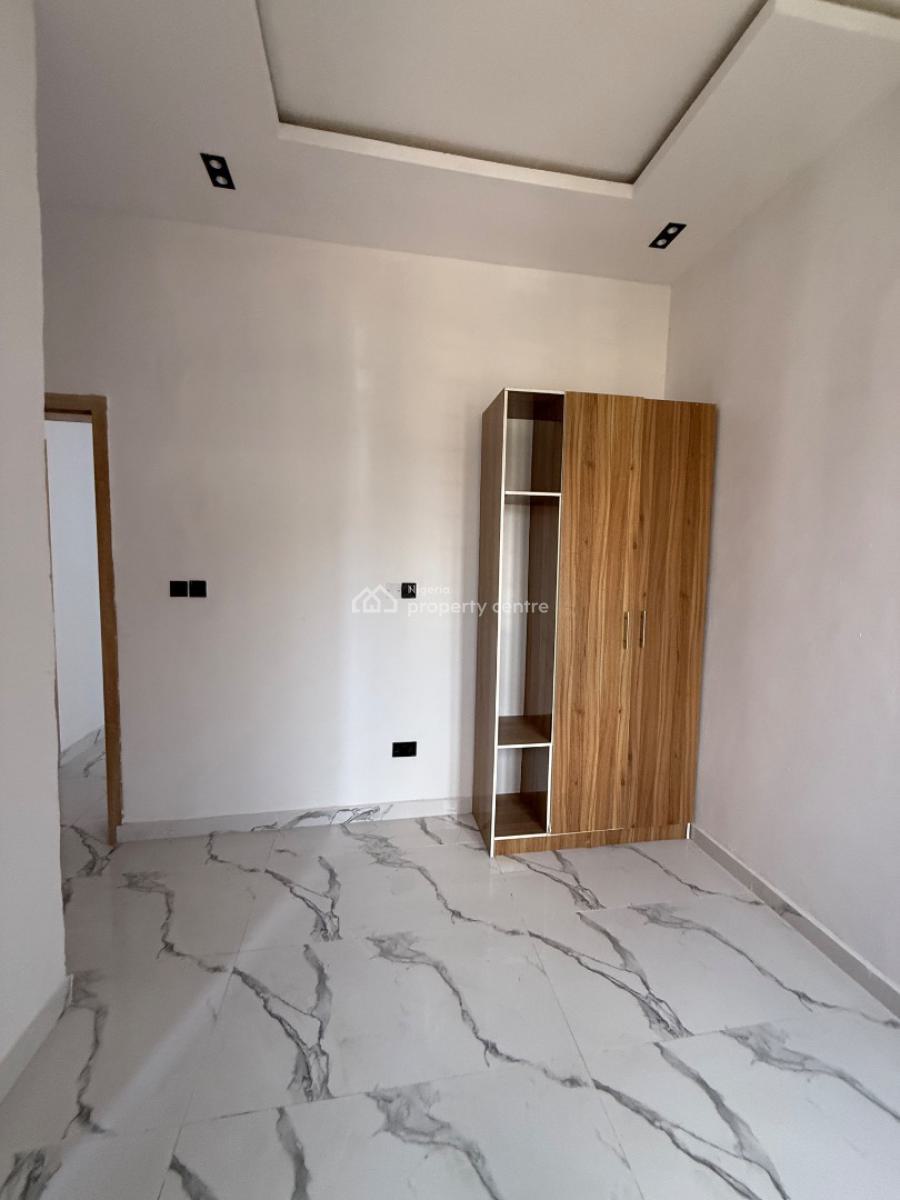 4 Bedroom Fully Detached Duplex with Bq for Distress, Captain’s Court Estate/lekki Palm City Estate, Ajah, Lagos, Detached Duplex for Sale