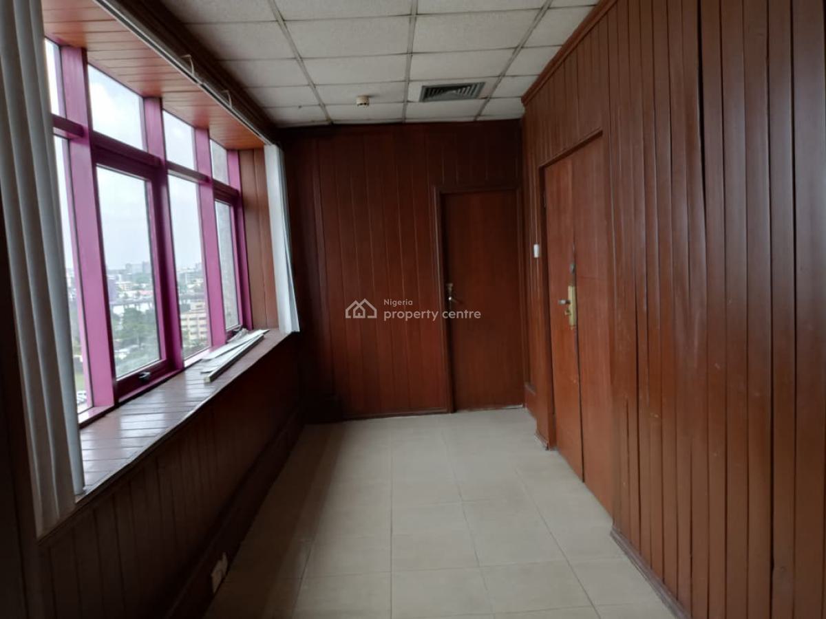 650sqm Space Available, Victoria Island (vi), Lagos, Office Space for Rent