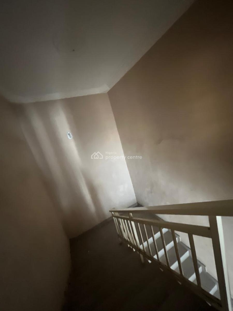 Renovated 3 Bedroom Flat, Sangotedo, Ajah, Lagos, Flat / Apartment for Rent