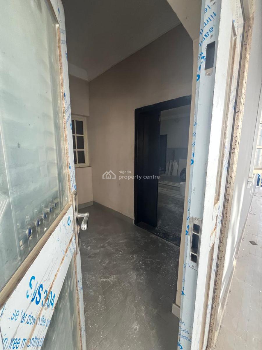Renovated 3 Bedroom Flat, Sangotedo, Ajah, Lagos, Flat / Apartment for Rent