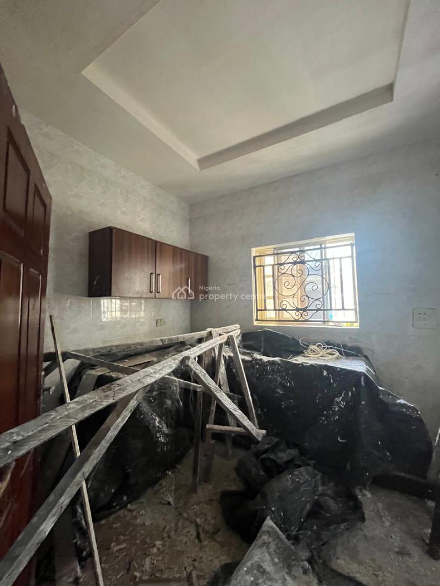 Renovated 3 Bedroom Flat, Sangotedo, Ajah, Lagos, Flat / Apartment for Rent