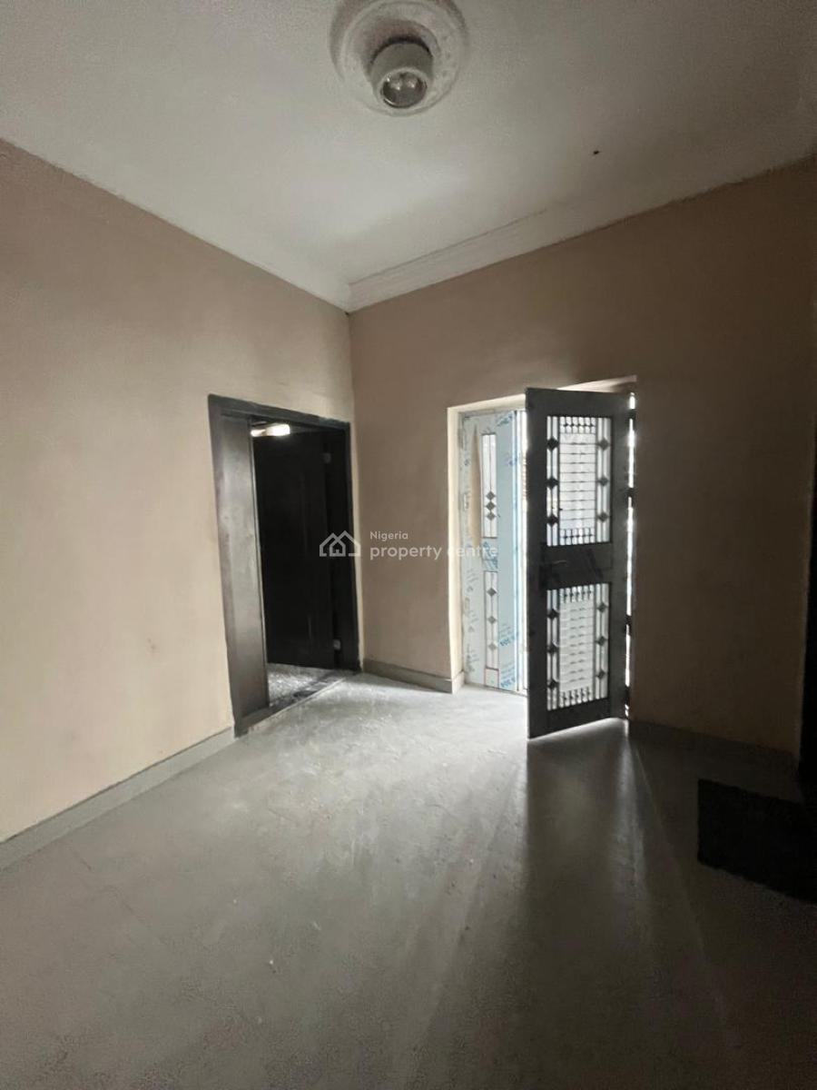 Renovated 3 Bedroom Flat, Sangotedo, Ajah, Lagos, Flat / Apartment for Rent