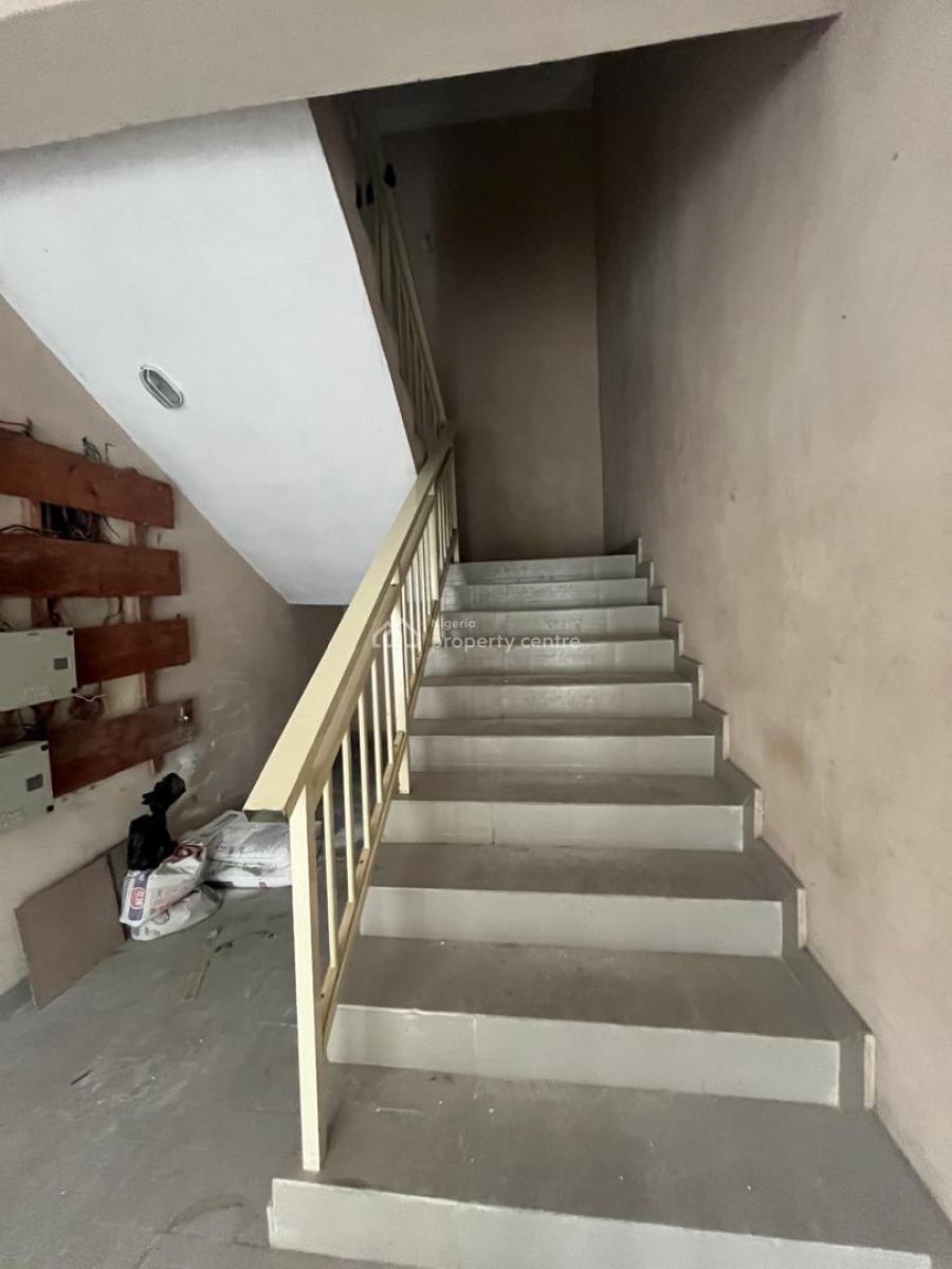 Renovated 3 Bedroom Flat, Sangotedo, Ajah, Lagos, Flat / Apartment for Rent