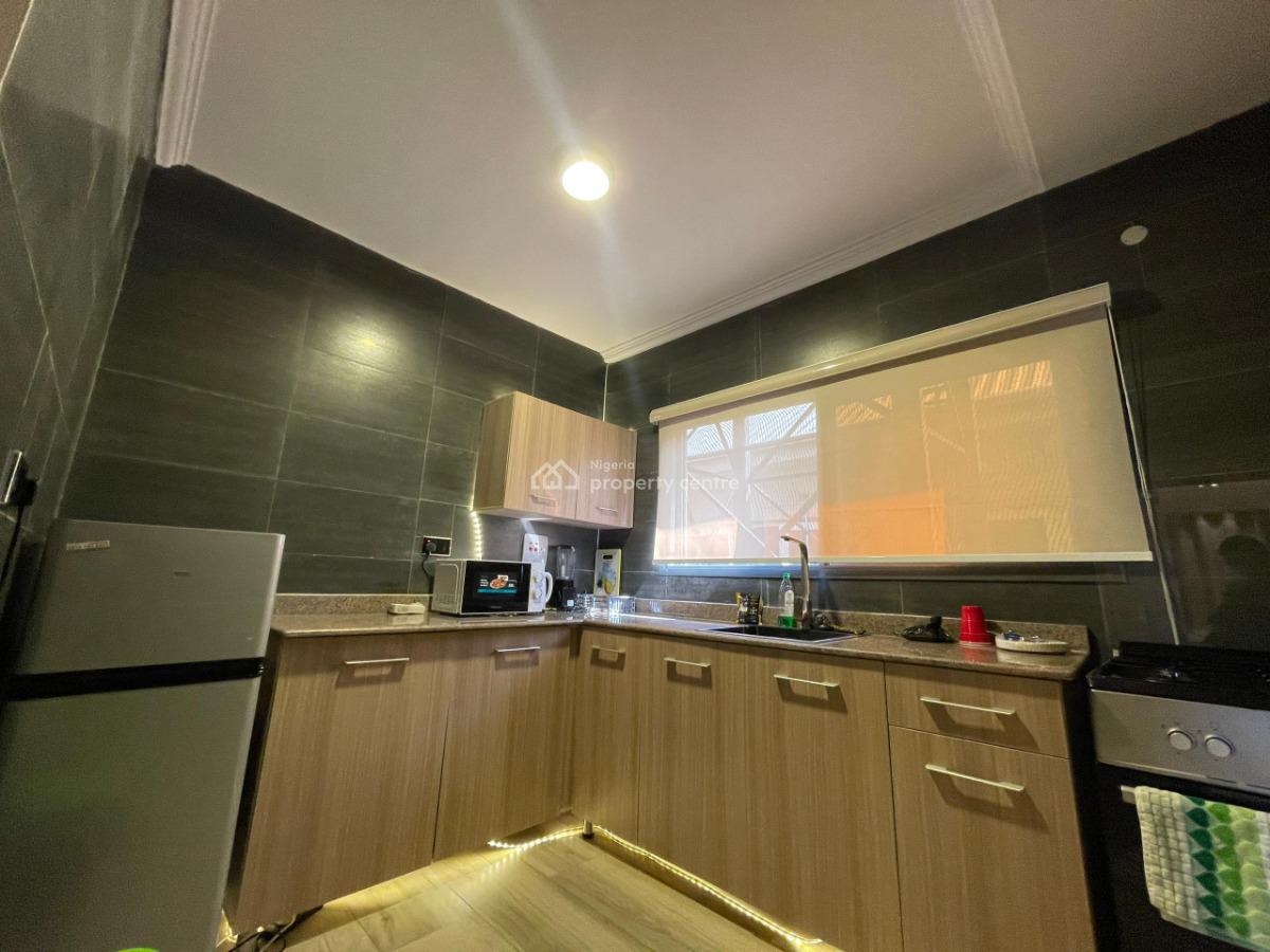 Luxury 1 Bedroom Apartment, Lekki Phase 1, Lekki, Lagos, Mini Flat (room and Parlour) Short Let