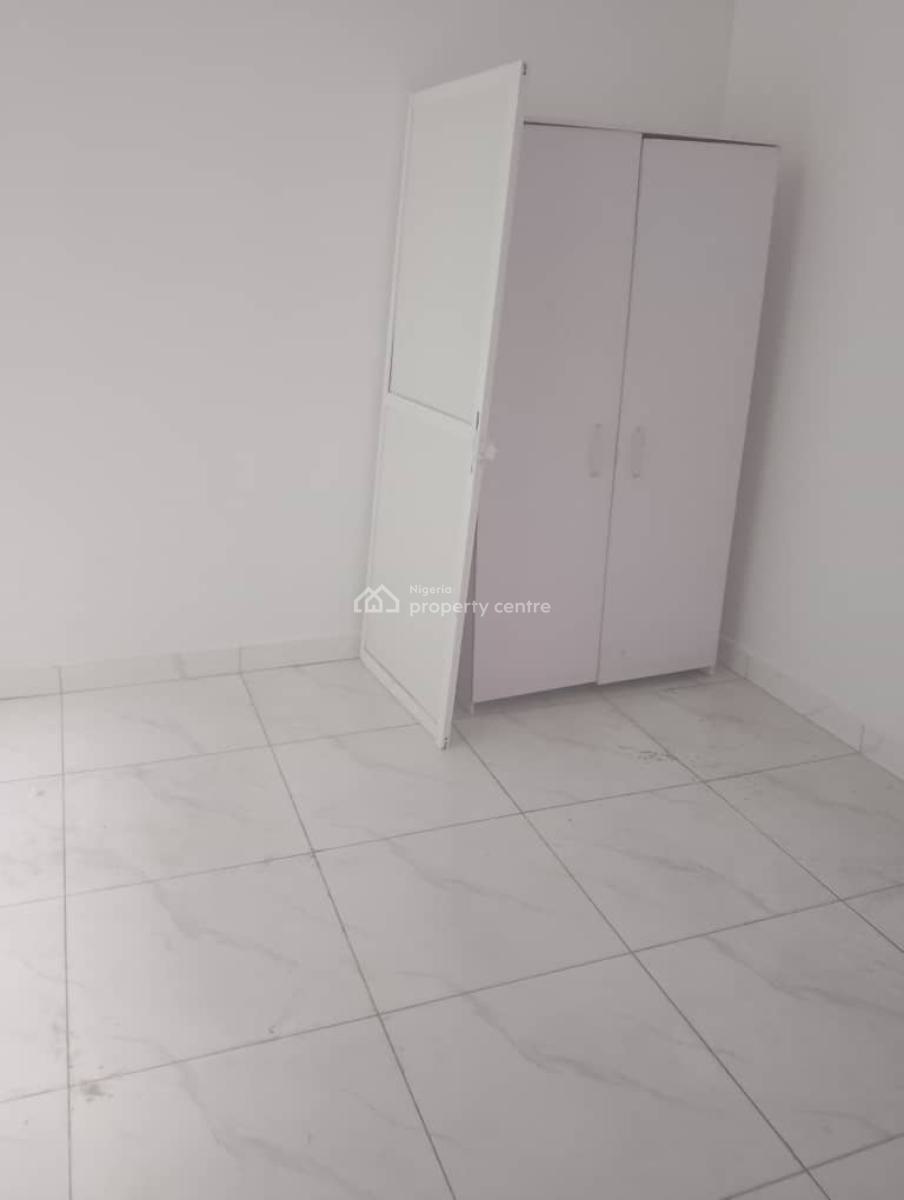 Clean One Room Self Contain Apartment, Off Admiralty Way, Lekki Phase 1, Lekki, Lagos, Self Contain (single Rooms) for Rent