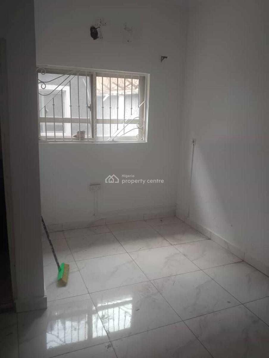 Clean One Room Self Contain Apartment, Off Admiralty Way, Lekki Phase 1, Lekki, Lagos, Self Contain (single Rooms) for Rent
