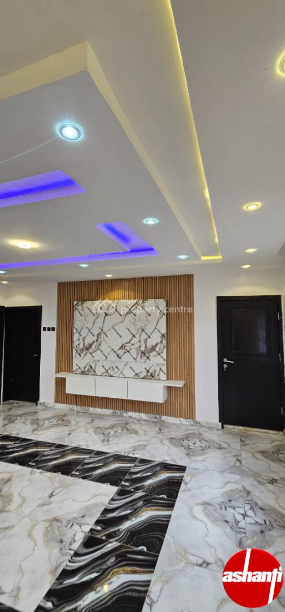 Luxury 3 Bedrooms Flat with Excellent Facilities, 47, Omilade Street, Mafoluku, Oshodi, Lagos, Flat / Apartment for Rent