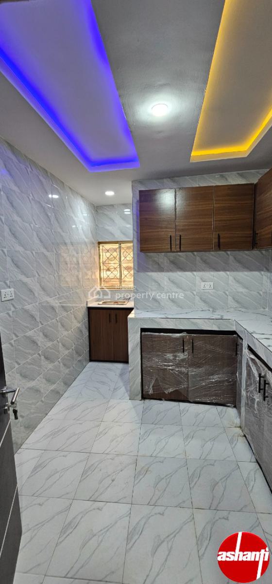 Luxury 3 Bedrooms Flat with Excellent Facilities, 47, Omilade Street, Mafoluku, Oshodi, Lagos, Flat / Apartment for Rent