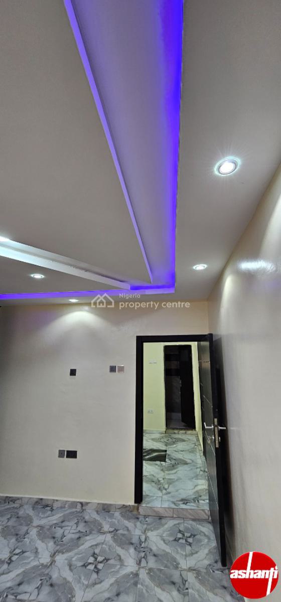 Luxury 3 Bedrooms Flat with Excellent Facilities, 47, Omilade Street, Mafoluku, Oshodi, Lagos, Flat / Apartment for Rent