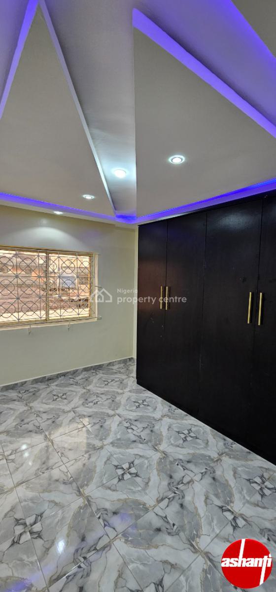 Luxury 3 Bedrooms Flat with Excellent Facilities, 47, Omilade Street, Mafoluku, Oshodi, Lagos, Flat / Apartment for Rent